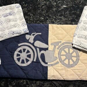 PotteryBarnKids Navy & Tan Decorative Pillow cover. 2 pillow cases/1 flat sheet